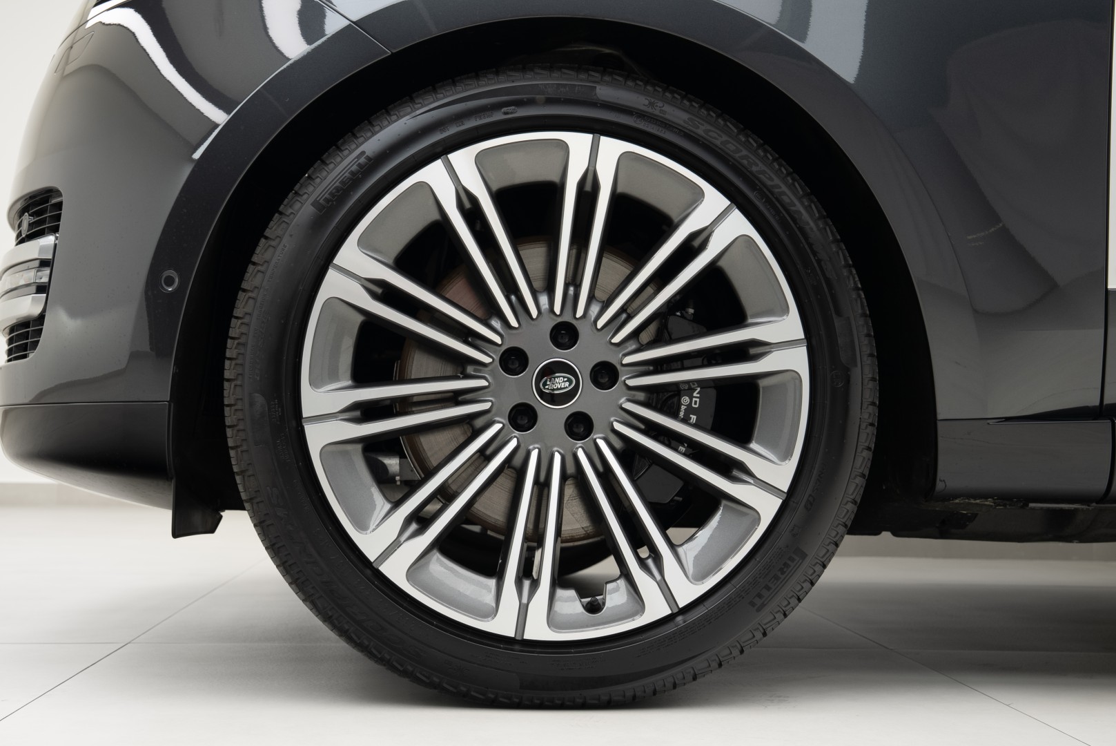 2025 RANGE ROVER P530 AUTOBIOGRAPHY LWB | MAIN DEALER WARRANTY 5 YEARS